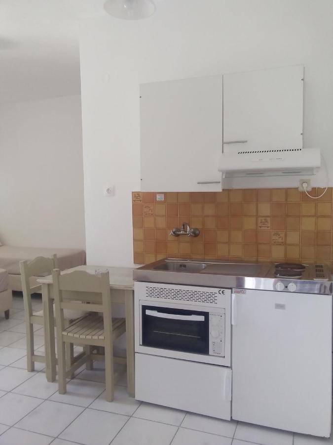 Gorgona Apartments & Studios イプソス エクステリア 写真